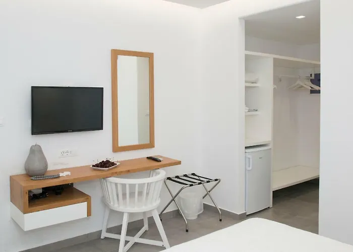 Casabella * Naxos City