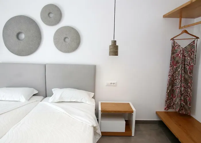 Casabella * Naxos City